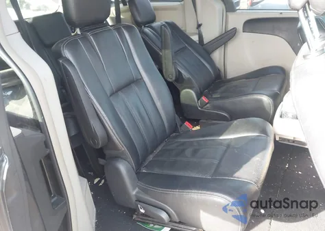 2014 Chrysler Town & Country Touring from USA, damaged, VIN 2C4RC1BG8ER367949